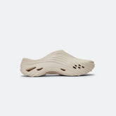 Crocs Echo Wave - Almond Tint