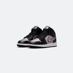 GS Jordan 1 Mid SE "Black/White"